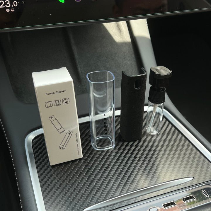 2-in-1 Screen Cleaner & Phone Stand