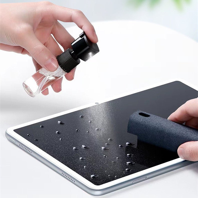 2-in-1 Screen Cleaner & Phone Stand